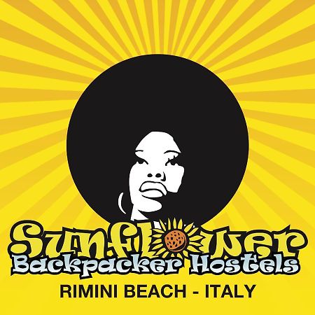 Sunflower Beach Backpacker Hostel & Bar Римини Екстериор снимка